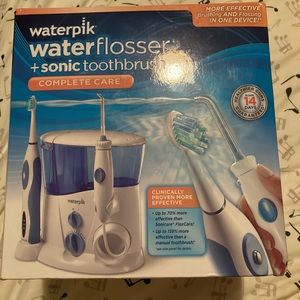WaterFlosser + Sonic toothbrush